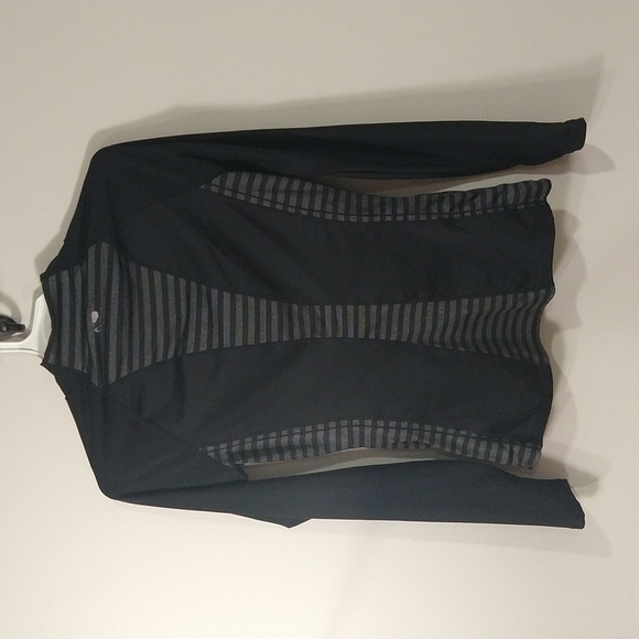 Marika performance wear zip up top - Picture 4 of 7